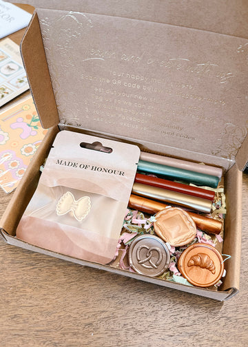 Farfalle wax seal box