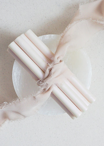 Iridescent sealing wax sticks