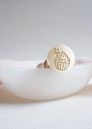 Cupcake wax stamp